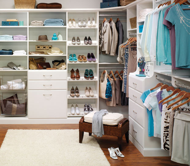 closet organization tips