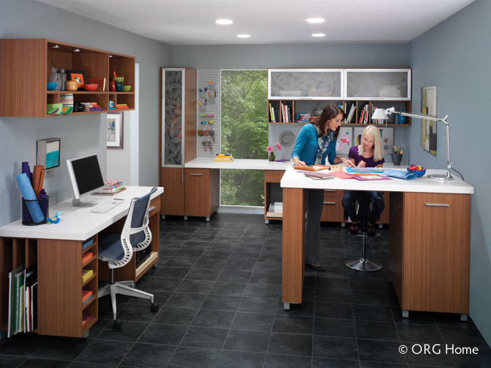 turn unused space into a craft room