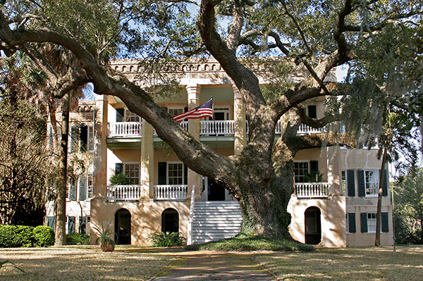 southport nc has antebellum plantation homes like this one