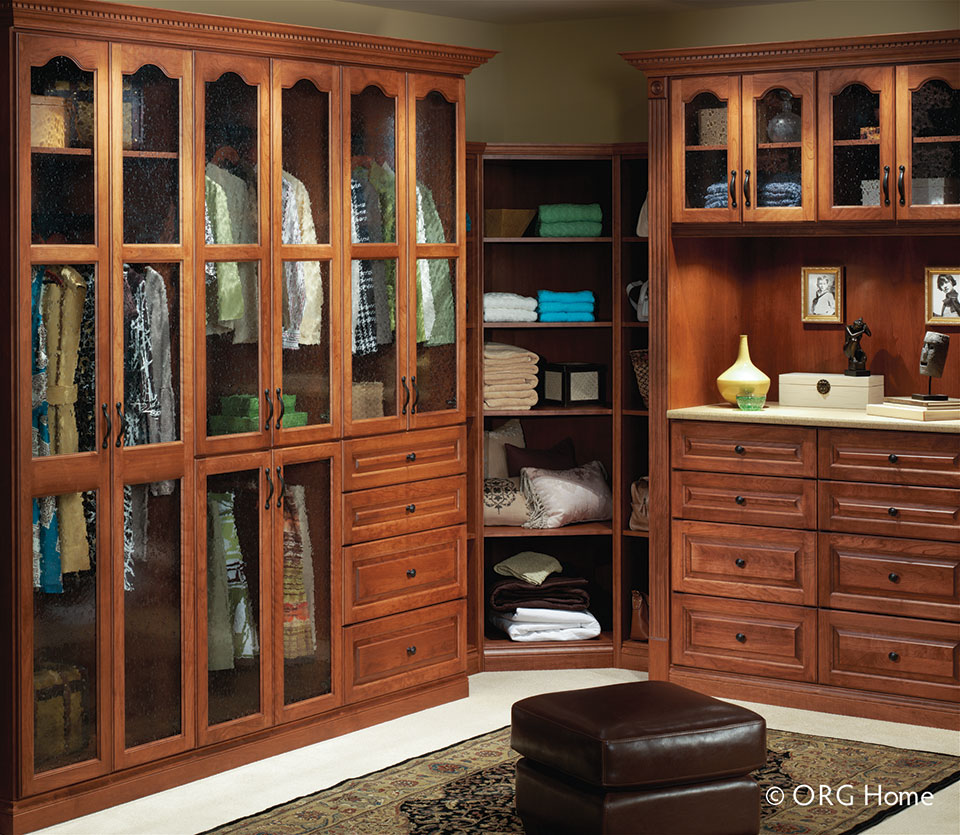 traditional closet with 5 piece drawer fronts and inset doors