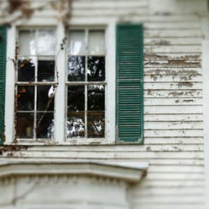 Scary Shutters! Strickland’s Shares Window Treatments Gone Wrong